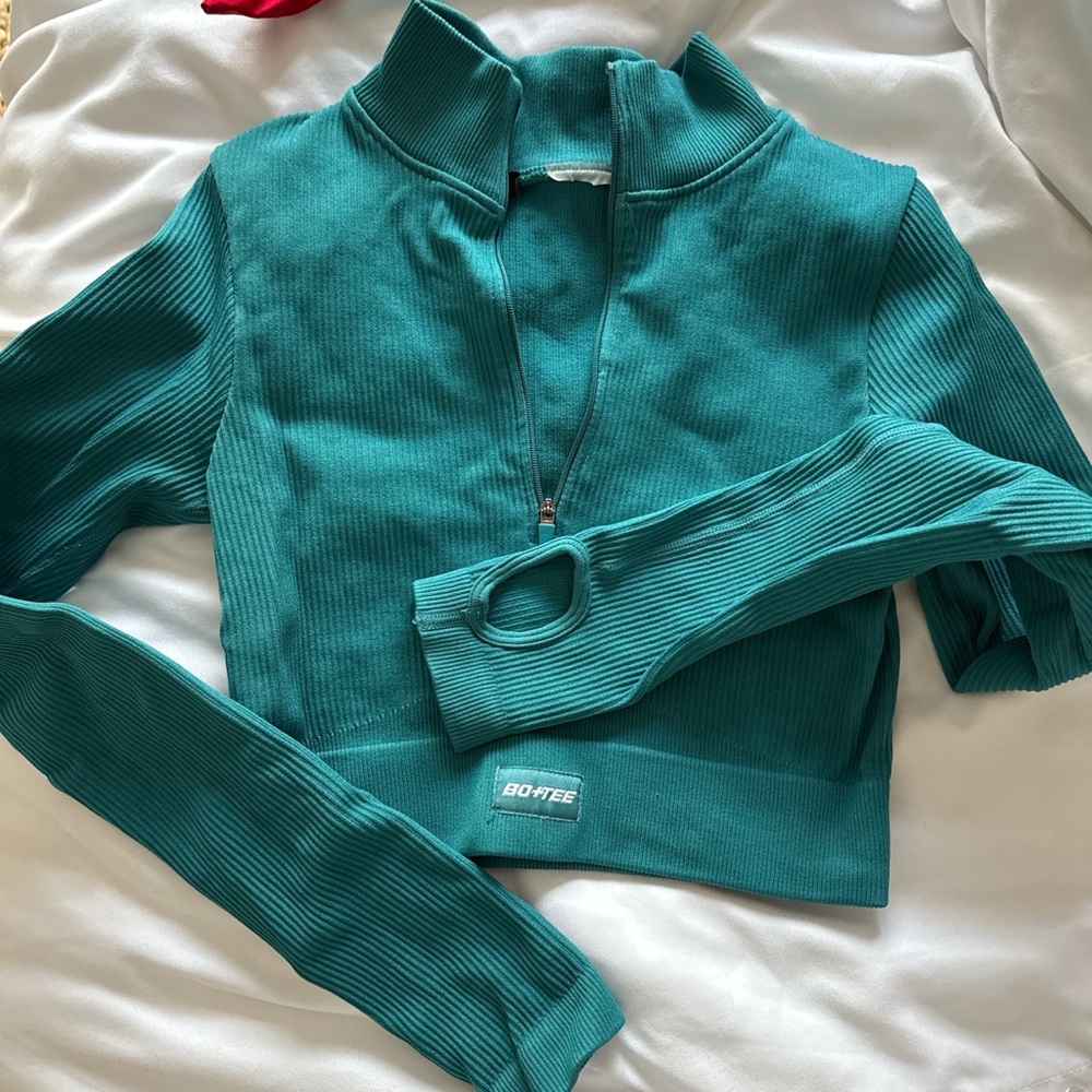 Bo+Tee workout top